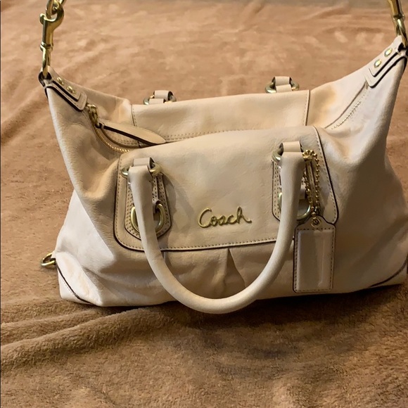 Coach cream handbag with removable strap - Picture 2 of 8